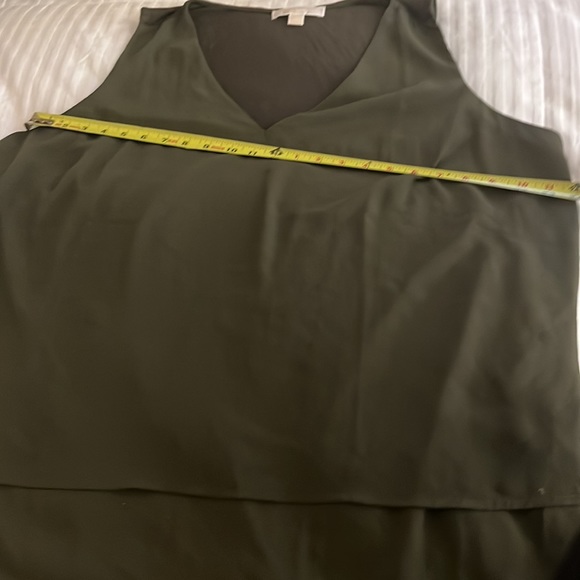 Michael Kors hunter green sleeveless blouse size 2X - Picture 6 of 7